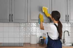 Cleaning Kitchen Cabinets with The Best Degreasers for Kitchen Cabinets