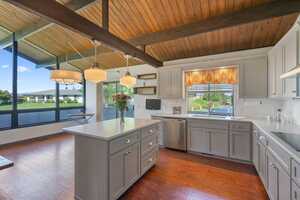 Smart remodeling LLC-Best Kitchen Remodelers Near Me. Beautiful Kitchen Design Ideas You Need to See in this photo.