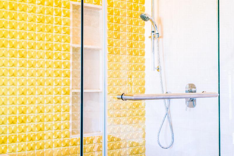 Factors Affecting the Cost of Handicap Shower Installation