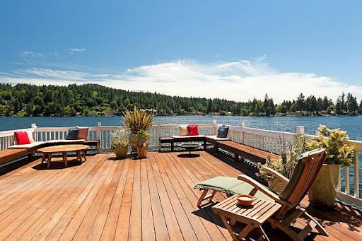 Photo Showing Lakeside Patio