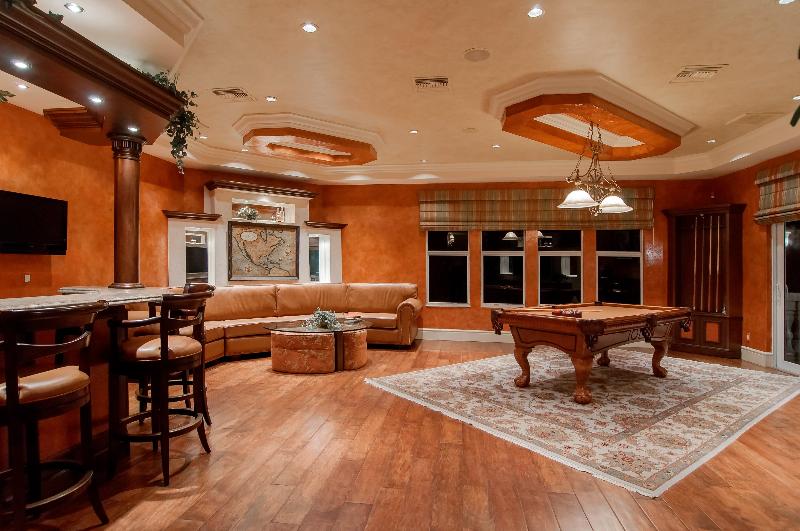 How Long Does It Take To Refinish Hardwood Floors?