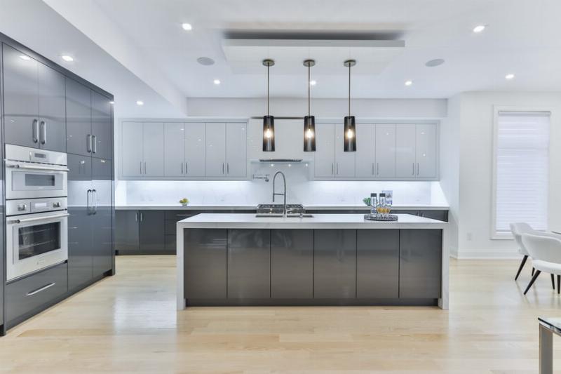 kitchen countertop and backsplashes
