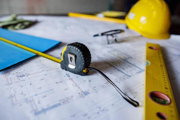 contractor selecting